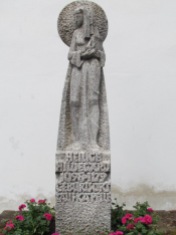 Hildegard statue in Bermersheim, her presumptive birth town
